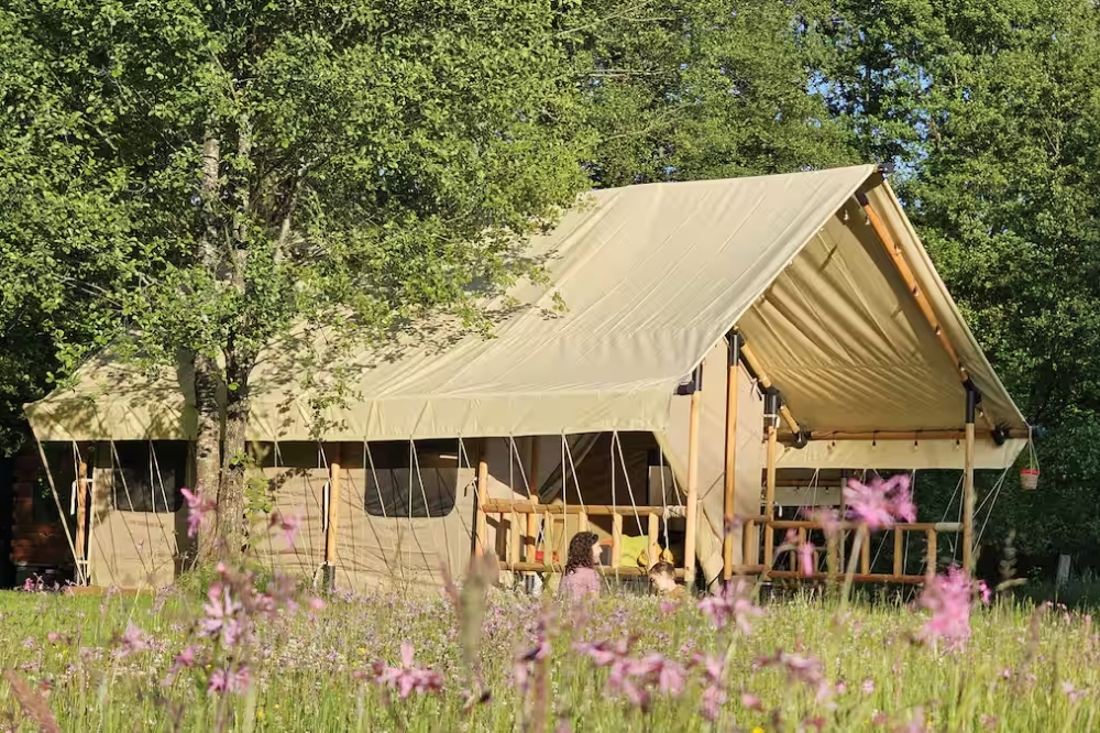 Januszówka - Glamping - domki i namioty