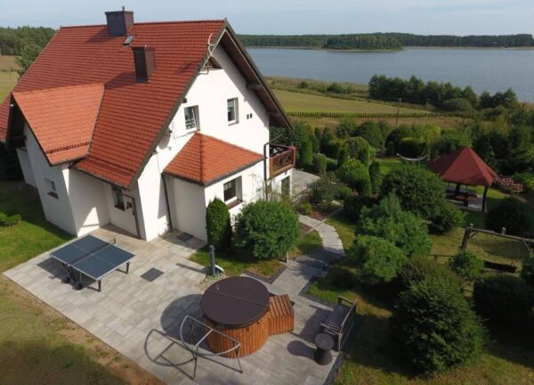 Dom na wzgórzu z balią i sauną
